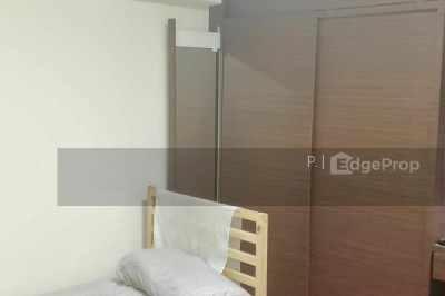 5 PINE CLOSE HDB | Listing