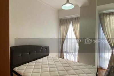 UE SQUARE Apartment / Condo | Listing