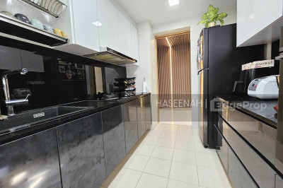 VACANZA @ EAST Apartment / Condo | Listing