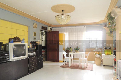 354 CHOA CHU KANG CENTRAL HDB | Listing