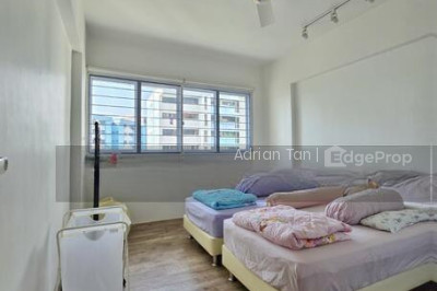 273 TAMPINES STREET 22 HDB | Listing