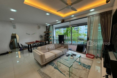 WATERFRONT WAVES Apartment / Condo | Listing