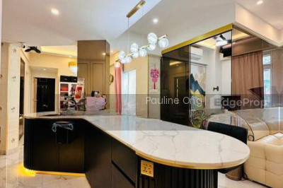 PALMWOODS Apartment / Condo | Listing