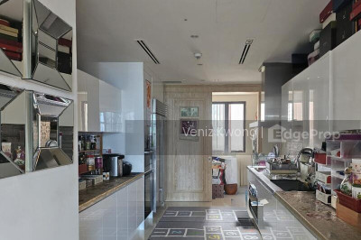 THE RITZ-CARLTON RESIDENCES Apartment / Condo | Listing