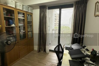 THE LAKEFRONT RESIDENCES Apartment / Condo | Listing