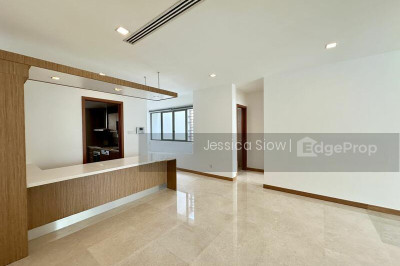 THE BERTH BY THE COVE Apartment / Condo | Listing