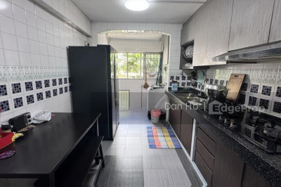 122 MARSILING RISE HDB | Listing