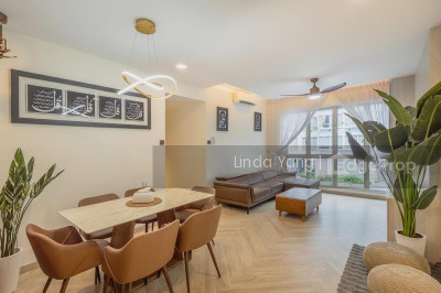 LA CASA Apartment / Condo | Listing