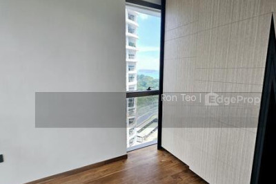 COASTLINE RESIDENCES Apartment / Condo | Listing