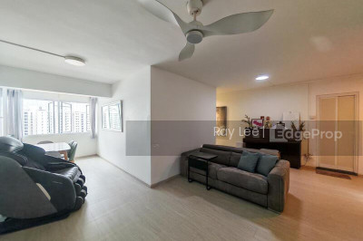 206D COMPASSVALE LANE HDB | Listing