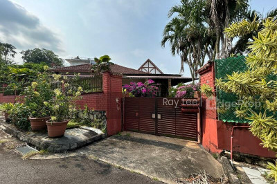 WINDSOR PARK ESTATE Landed | Listing