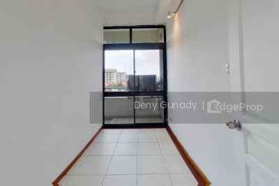 CASCADALE Apartment / Condo | Listing