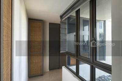 THE TRE VER Apartment / Condo | Listing