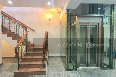 KEMBANGAN VILLAS Landed | Listing