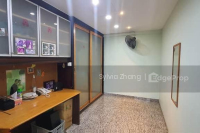 KEMBANGAN VILLAS Landed | Listing