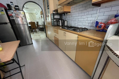 233 SIMEI STREET 4 HDB | Listing