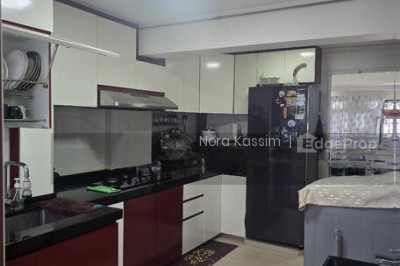 64 KALLANG BAHRU HDB | Listing