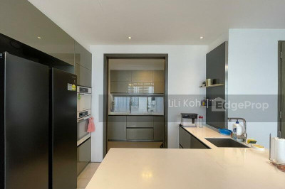 HALLMARK RESIDENCES Apartment / Condo | Listing