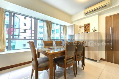 WATERFRONT WAVES Apartment / Condo | Listing