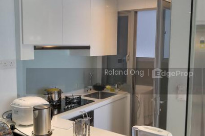 CENTRO RESIDENCES Apartment / Condo | Listing