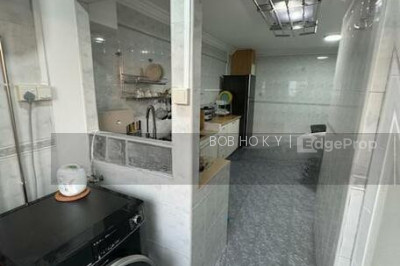 146 JALAN BUKIT MERAH HDB | Listing