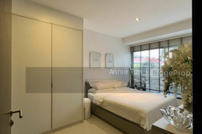 SIGLAP V Apartment / Condo | Listing