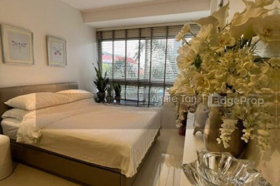 SIGLAP V Apartment / Condo | Listing