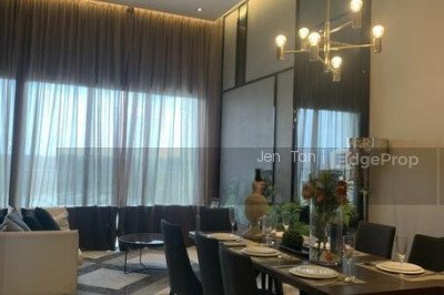 SKIES MILTONIA Apartment / Condo | Listing