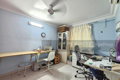 85 CIRCUIT ROAD HDB | Listing