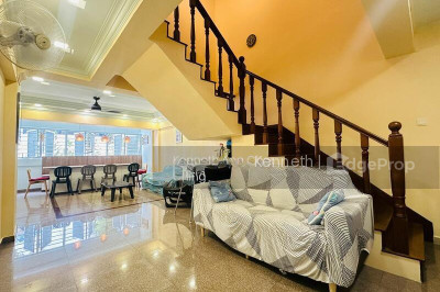 638 HOUGANG AVENUE 8 HDB | Listing