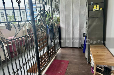 111 TAMPINES STREET 11 HDB | Listing