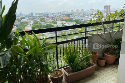 LAGUNA PARK Apartment / Condo | Listing