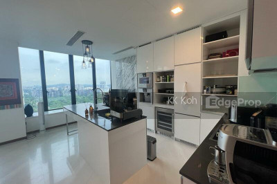 THE SCOTTS TOWER Apartment / Condo | Listing