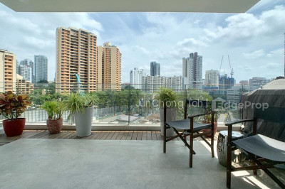 CENTENNIA SUITES Apartment / Condo | Listing