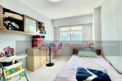 172C EDGEDALE PLAINS HDB | Listing