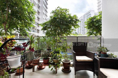 WATERFRONT GOLD Apartment / Condo | Listing