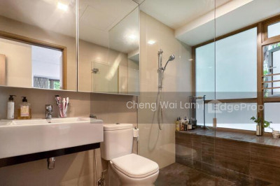 WATERFRONT GOLD Apartment / Condo | Listing