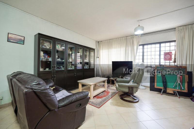 319 JURONG EAST STREET 31 HDB | Listing