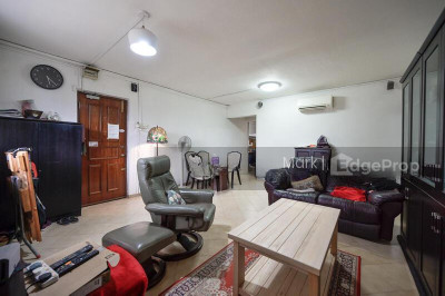 319 JURONG EAST STREET 31 HDB | Listing