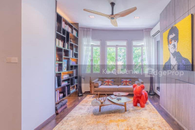 SIGLAP LODGE Apartment / Condo | Listing