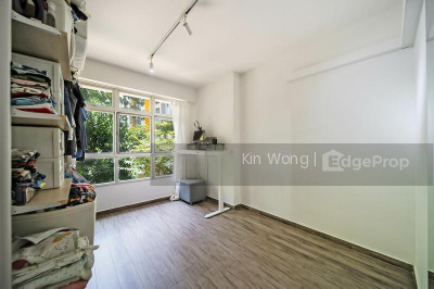 215B COMPASSVALE DRIVE HDB | Listing