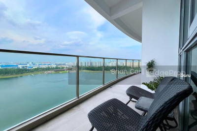 WATERFRONT WAVES Apartment / Condo | Listing