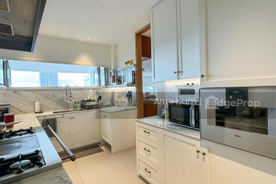 CAIRNHILL PLAZA Apartment / Condo | Listing