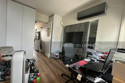 262 WATERLOO STREET HDB | Listing