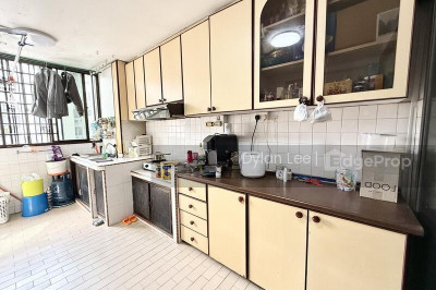 645 HOUGANG AVENUE 8 HDB | Listing