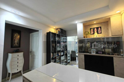 111 ALJUNIED CRESCENT HDB | Listing