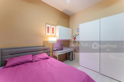 SPRING @ LANGSAT Apartment / Condo | Listing