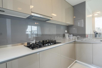 J GATEWAY Apartment / Condo | Listing