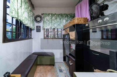 313 SEMBAWANG DRIVE HDB | Listing