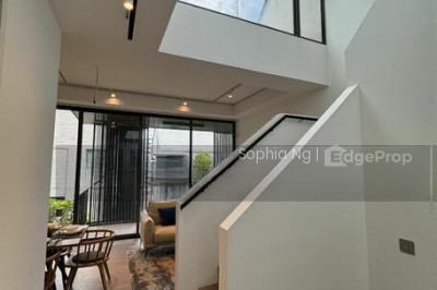 10 EVELYN Apartment / Condo | Listing